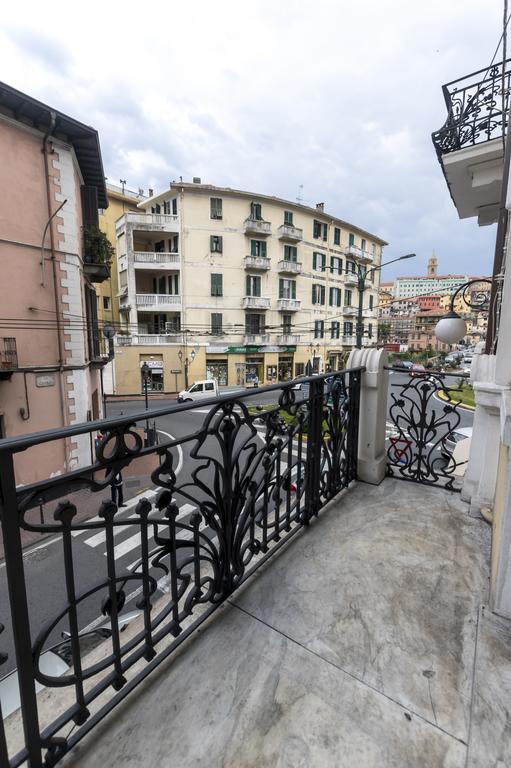 Cavour Guest House Ventimiglia Esterno foto